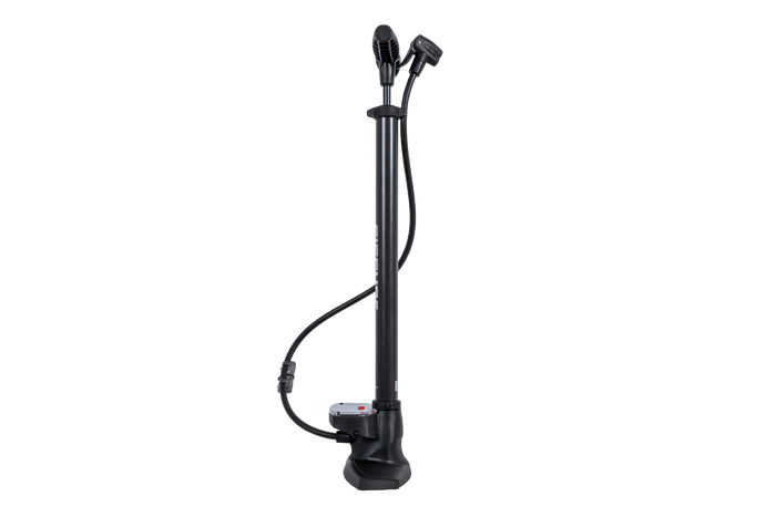 Univerzálna pumpa na bicykel s manometrom FISCHER 85580